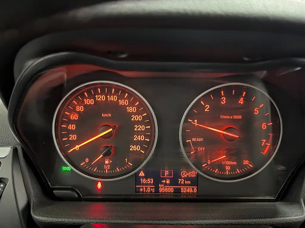BMW 1 Series 2018 — фото 13