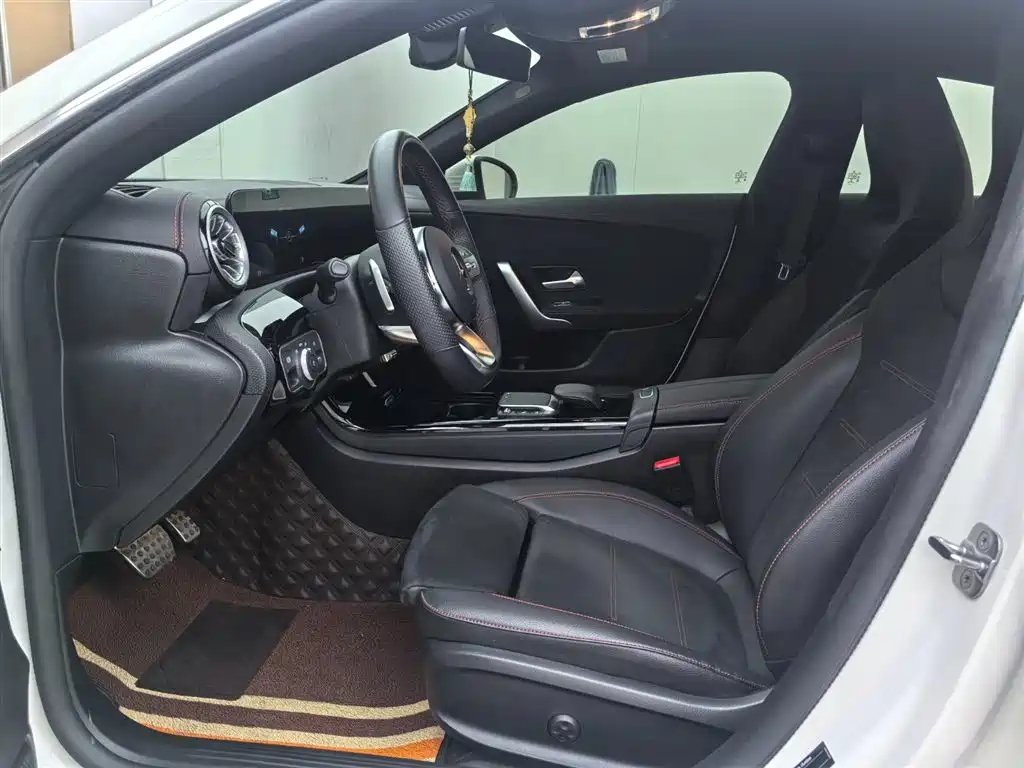 Mercedes-Benz CLA 2023