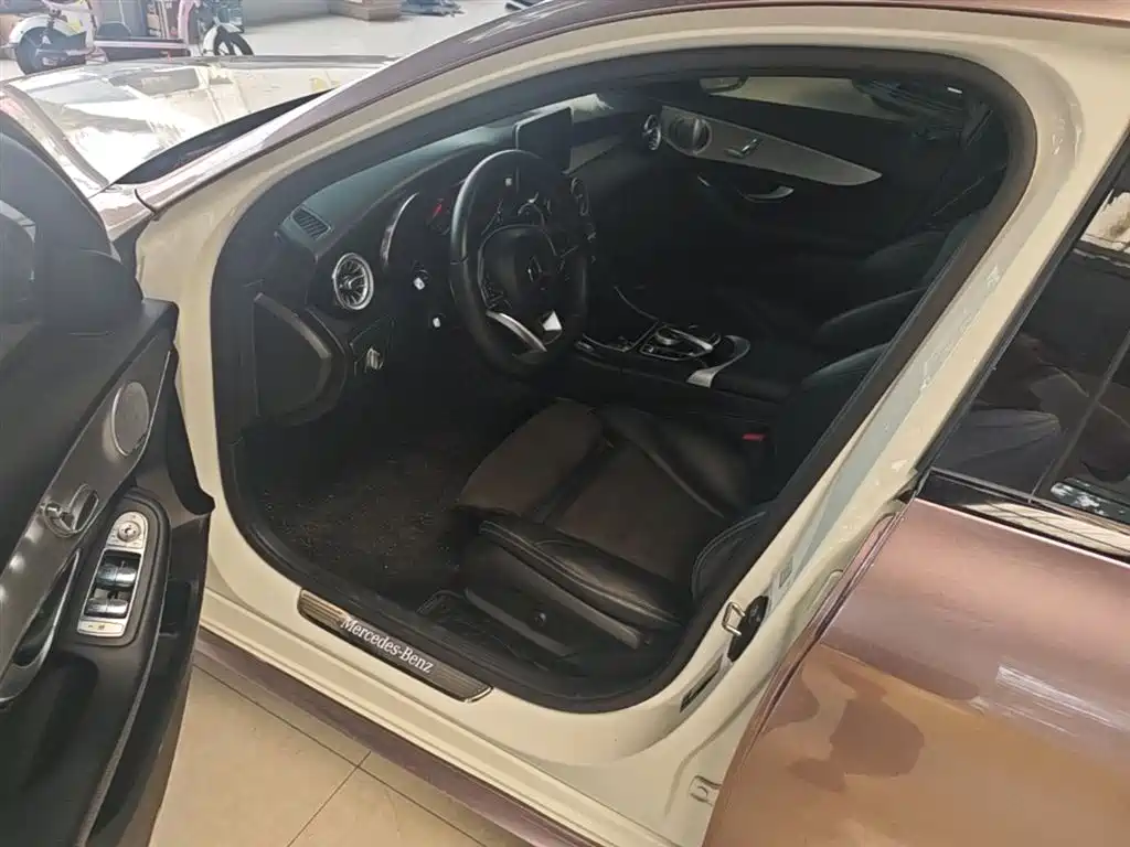 Mercedes-Benz C-Class 2018 — фото 16