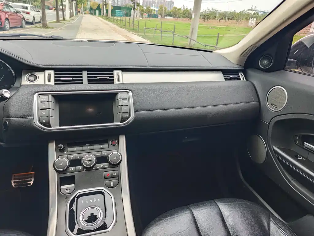 Land Rover Evoque 2014 — фото 13