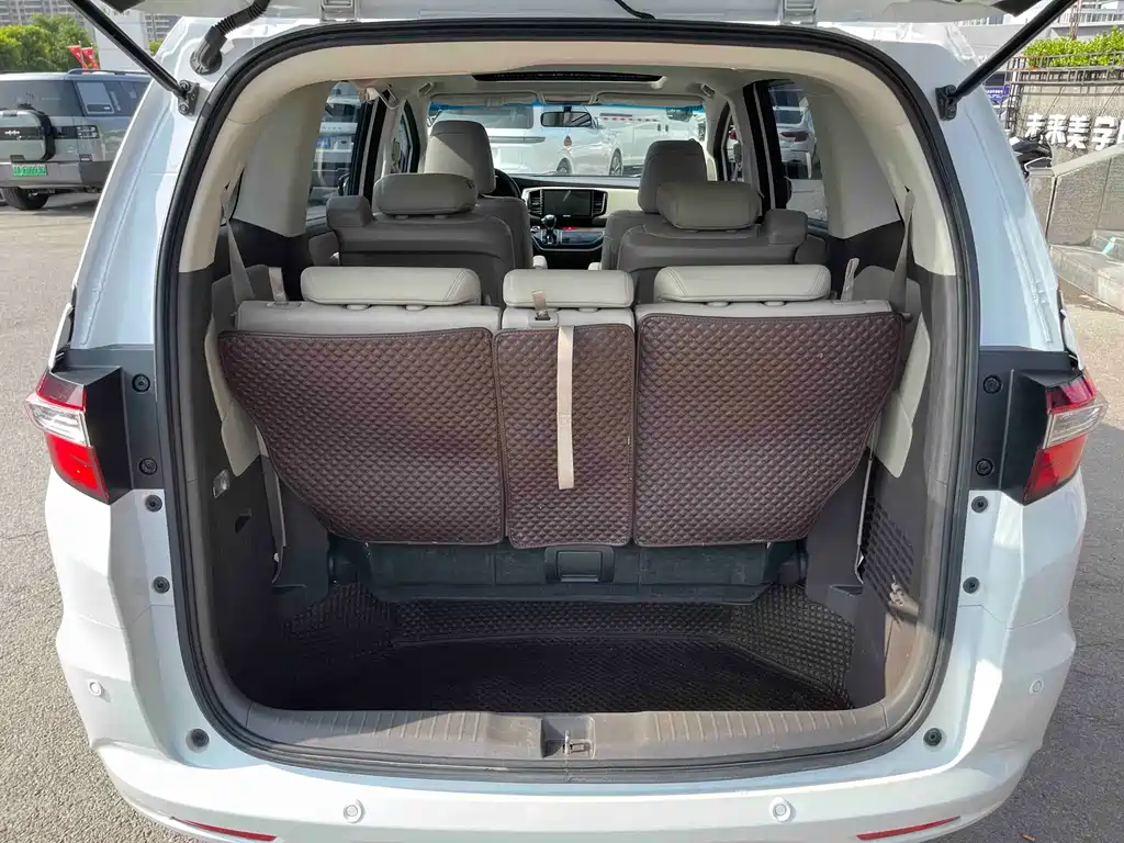 Honda Odyssey 2018 — фото 14
