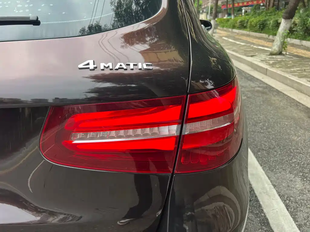 Mercedes-Benz GLC 2019 — фото 10