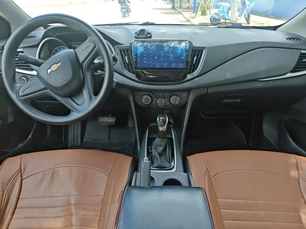 Chevrolet Cavalier 2018 — фото 13
