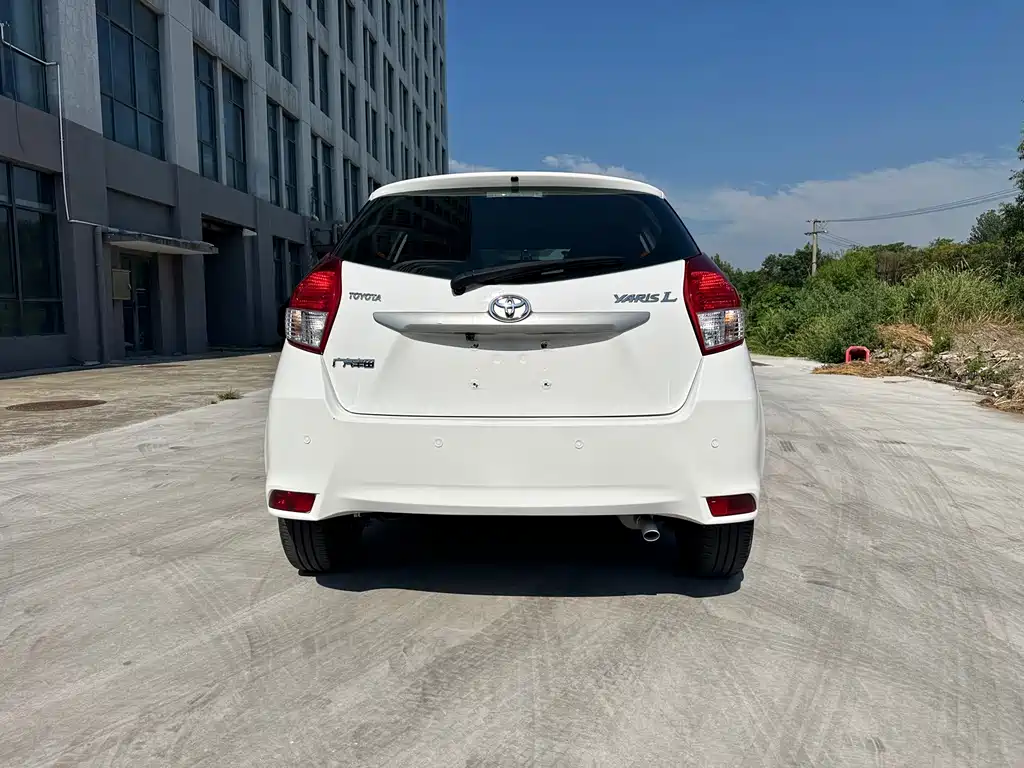 Toyota Yaris L 2016