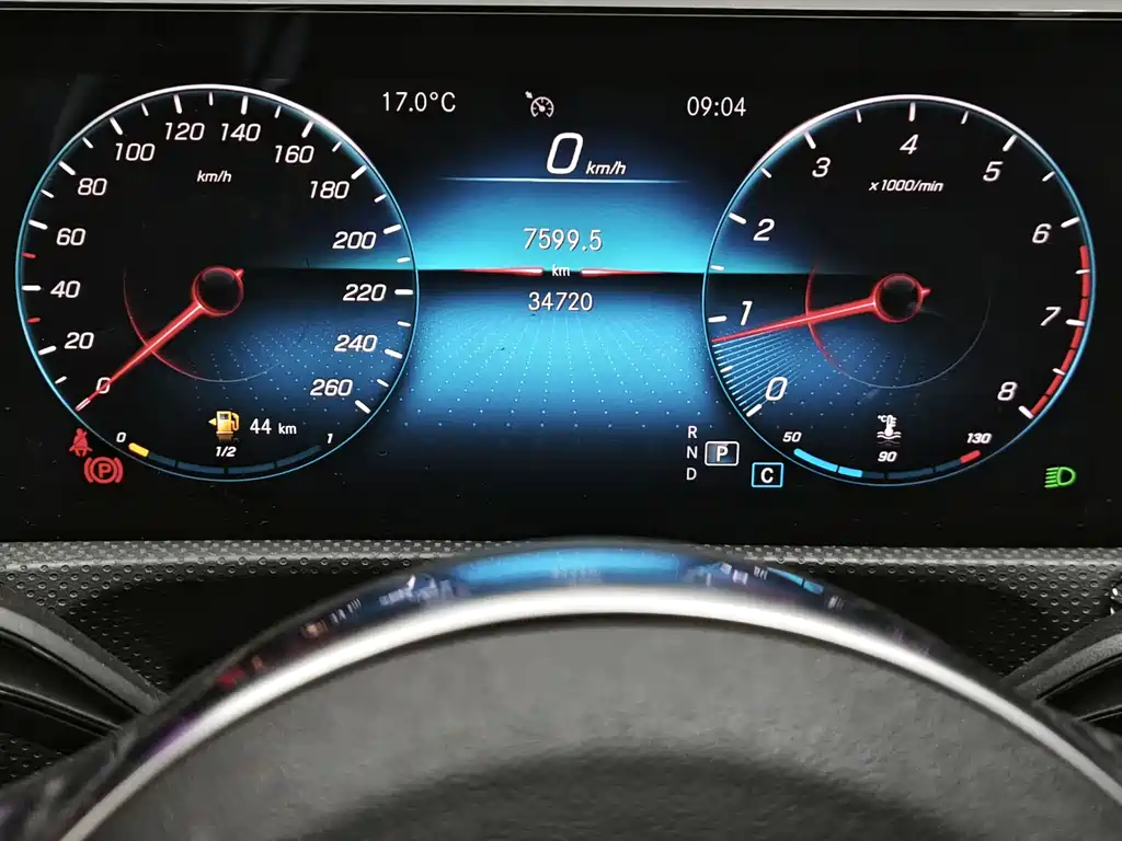 Mercedes-Benz A-Class 2022 — фото 10