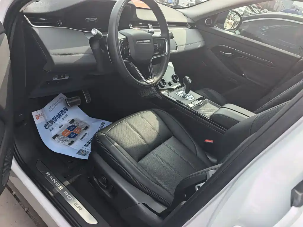 Land Rover Evoque 2022 — фото 6