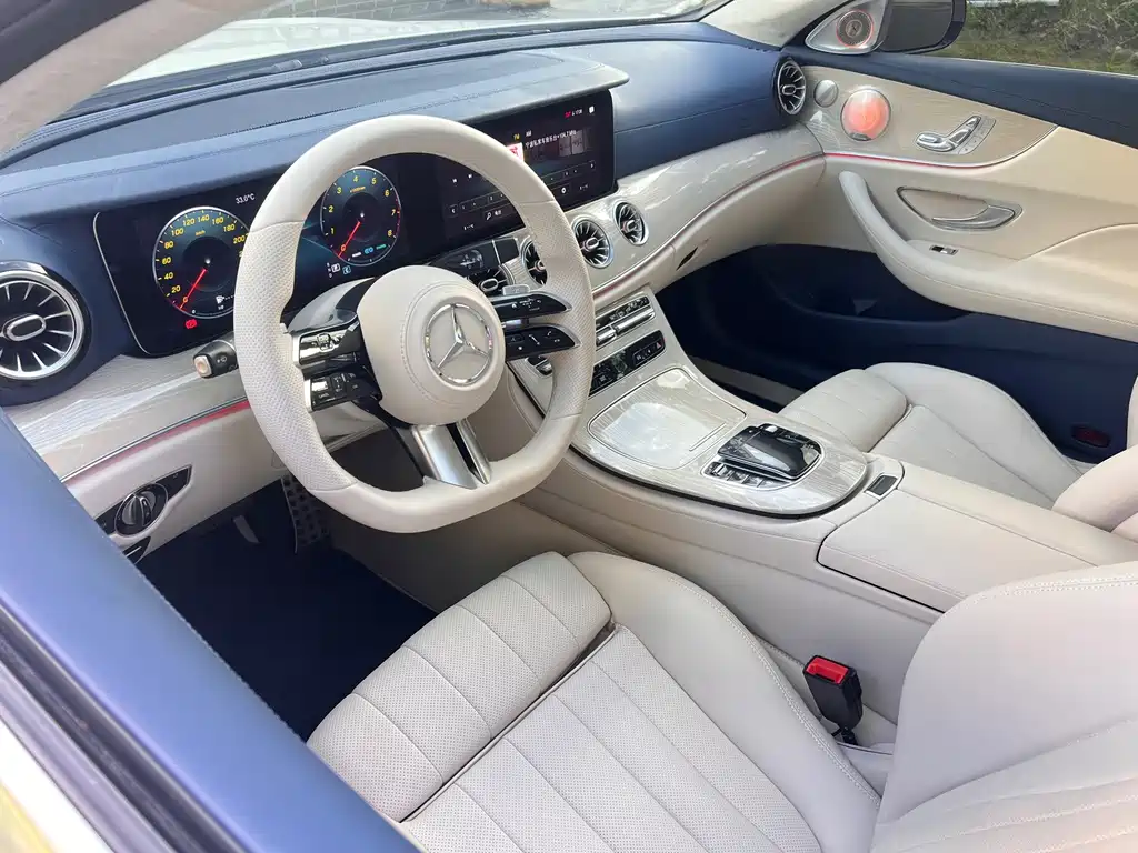 Mercedes-Benz E-Class 2021 — фото 18