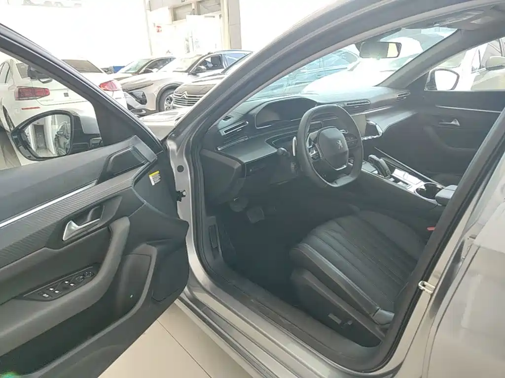 Peugeot 508 2023 — фото 16