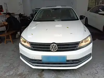 Volkswagen Sagitar 2017