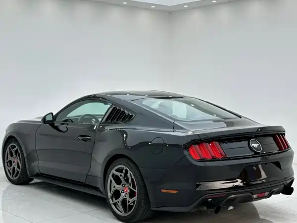 Ford Mustang 2015