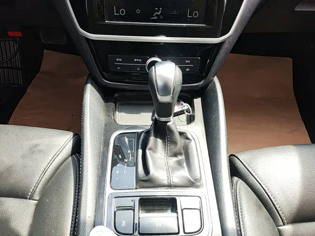 BYD Song MAX 2018 — фото 14