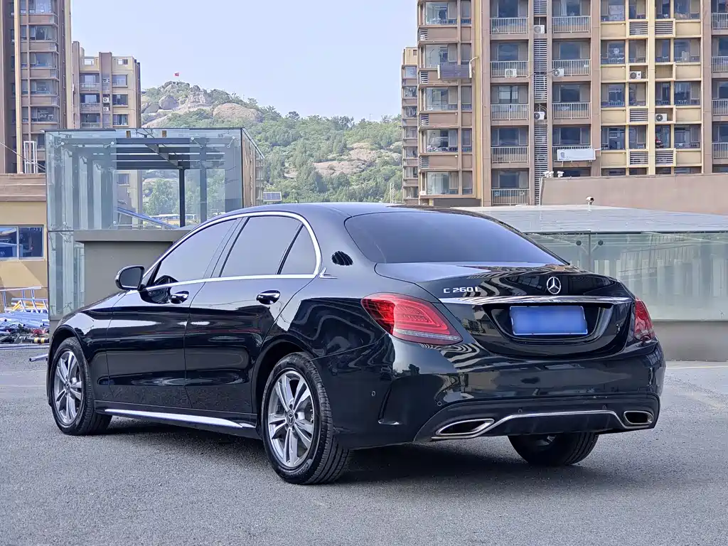 Mercedes-Benz C-Class 2019 — фото 6