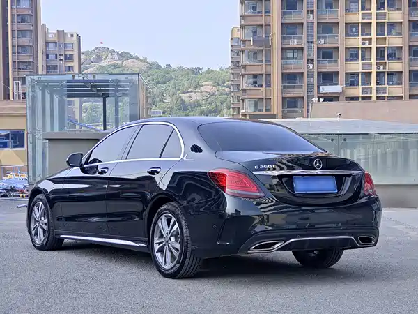 Mercedes-Benz C-Class 2019