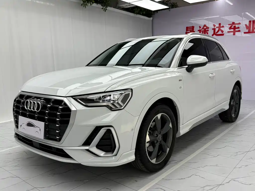 Audi Q3 2022