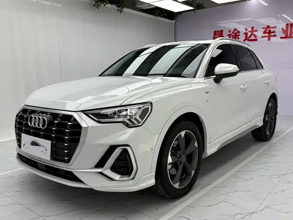 Audi Q3 2022