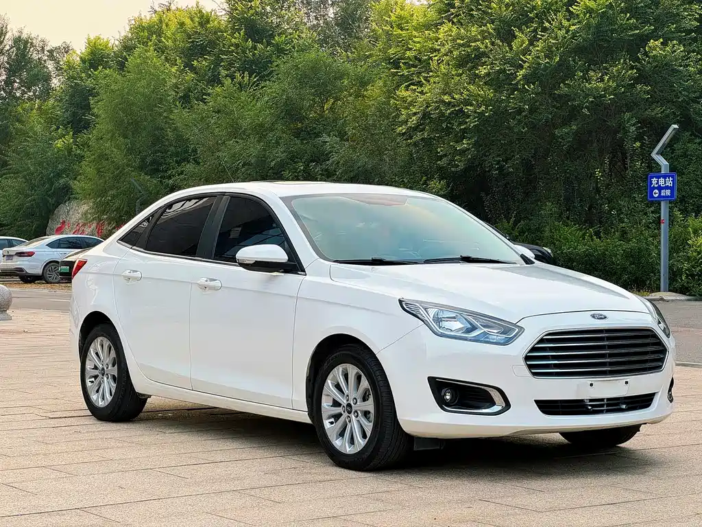 Ford Escort 2016
