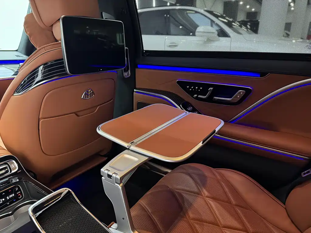 Mercedes-Benz Maybach S-Class 2022 — фото 21