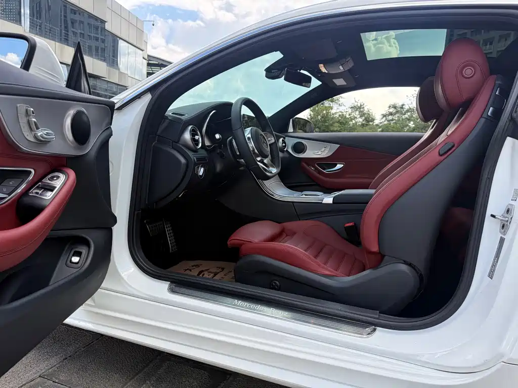Mercedes-Benz C-Class 2020