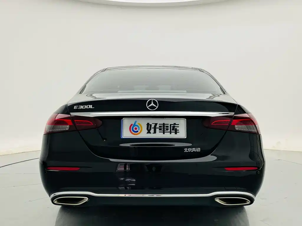 Mercedes-Benz E-Class 2022