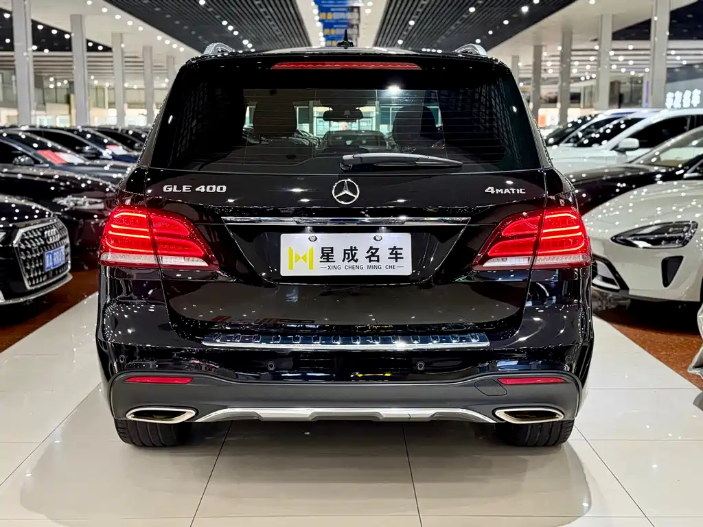 Mercedes-Benz GLE 2017 — фото 19