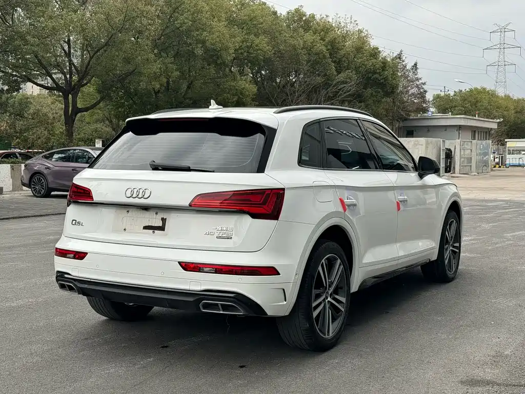 Audi Q5L 2022 — фото 7