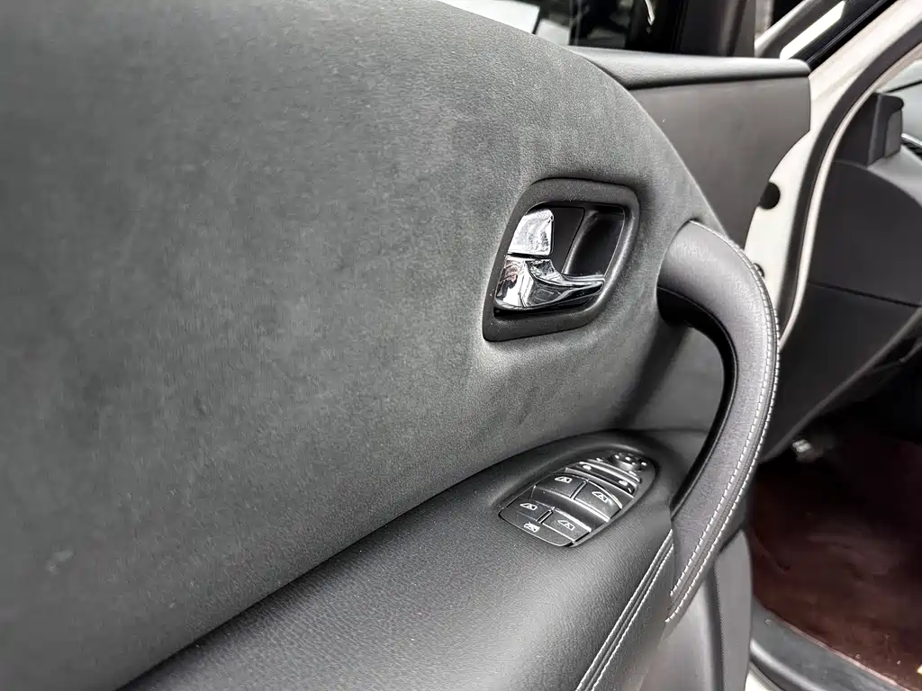 Nissan Patrol 2019 — фото 15