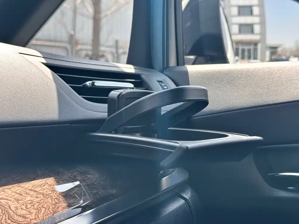 Toyota Vellfire 2021 — фото 19