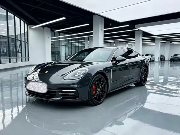 Porsche Panamera 2019