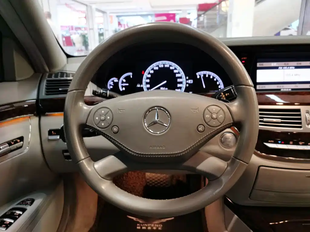 Mercedes-Benz S-Class 2011 — фото 6