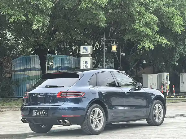 Porsche Macan 2014