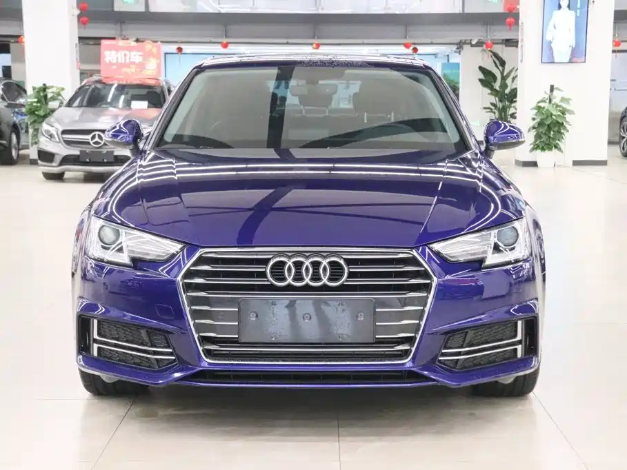 Audi A4L 2020