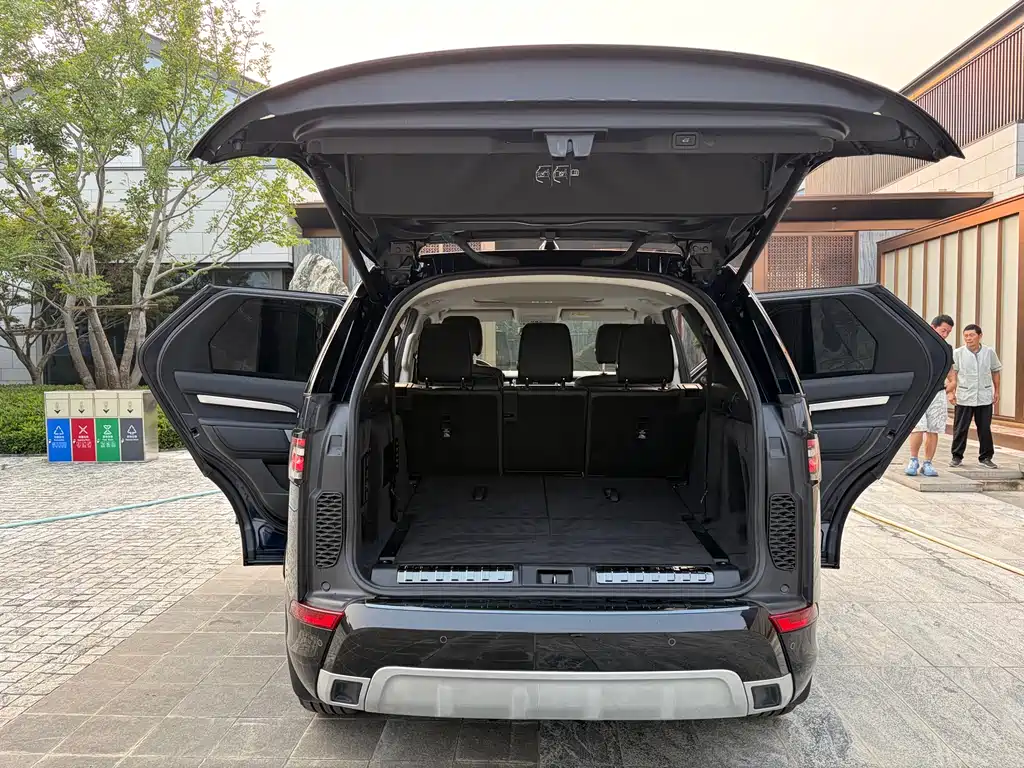 Land Rover Discovery 2021 — фото 23