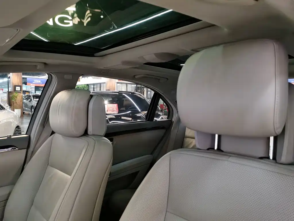 Mercedes-Benz S-Class 2011 — фото 12