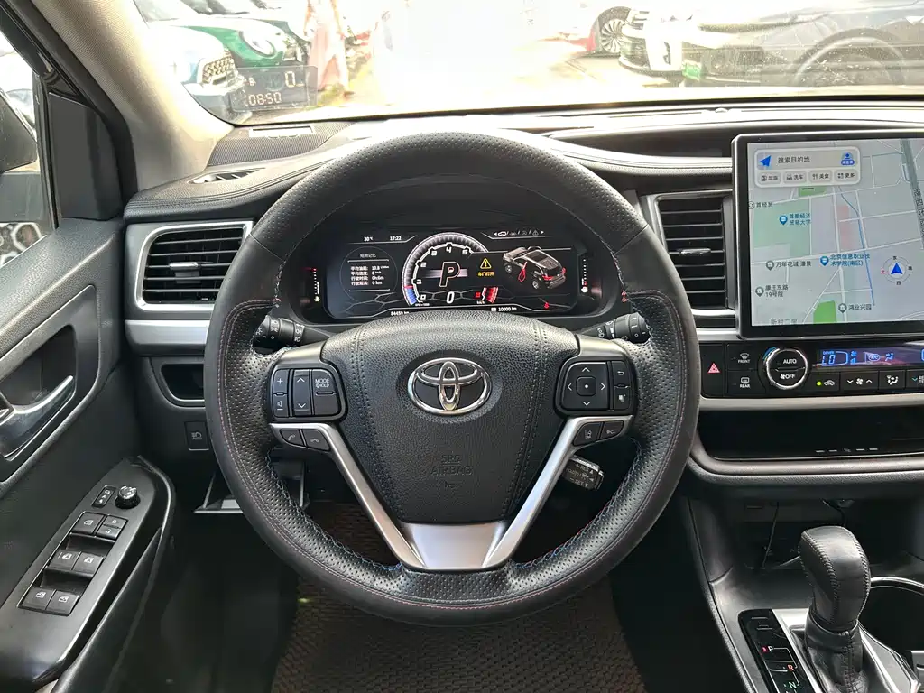 Toyota Highlander 2019 — фото 10