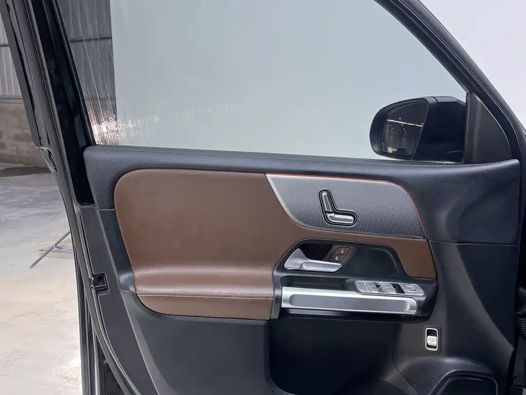 Mercedes-Benz GLB 2021 — фото 16