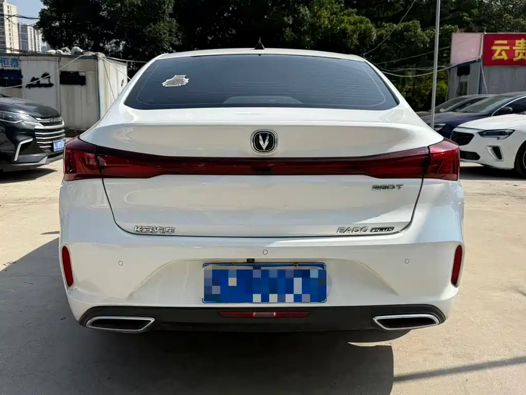 Changan Eado 2022 — фото 10