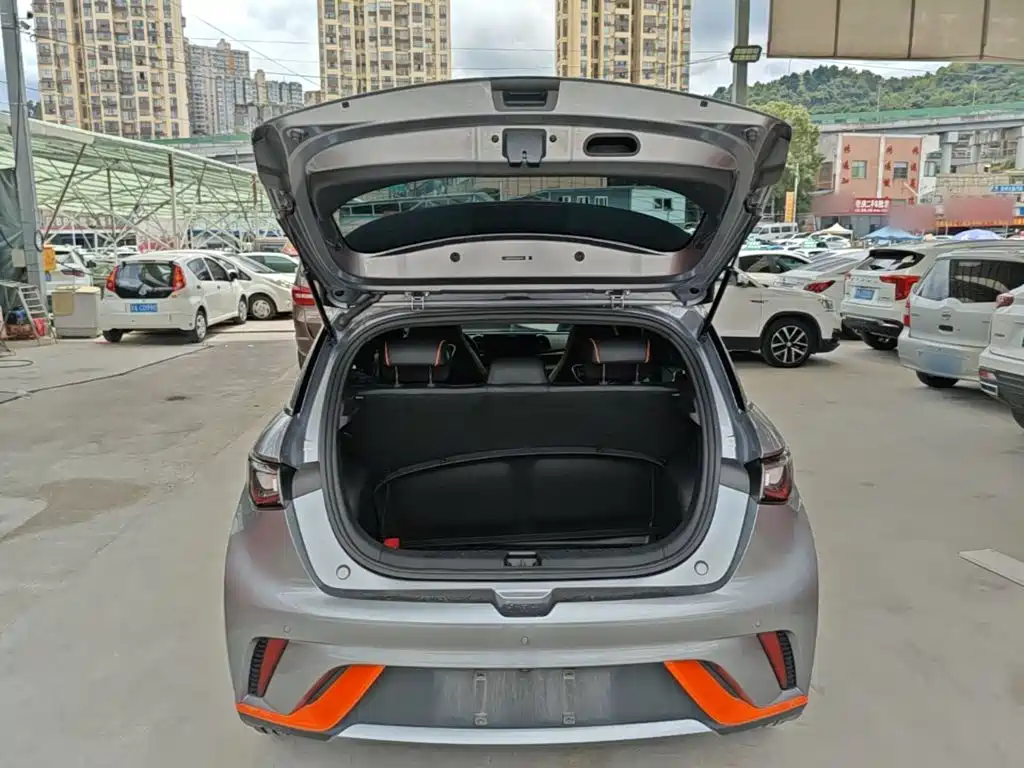 BYD Dolphin 2022 — фото 19