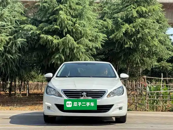 Peugeot 408 2016