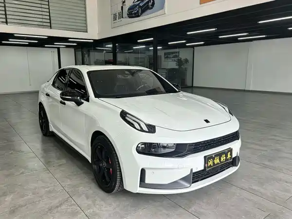 Lynk & Co 03 2021