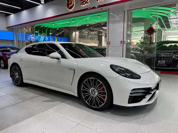 Porsche Panamera 2012