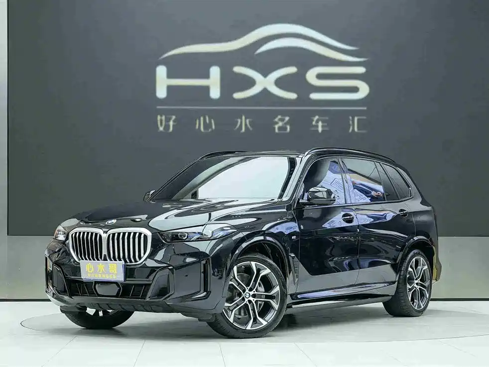 BMW X5 2025 — фото 1