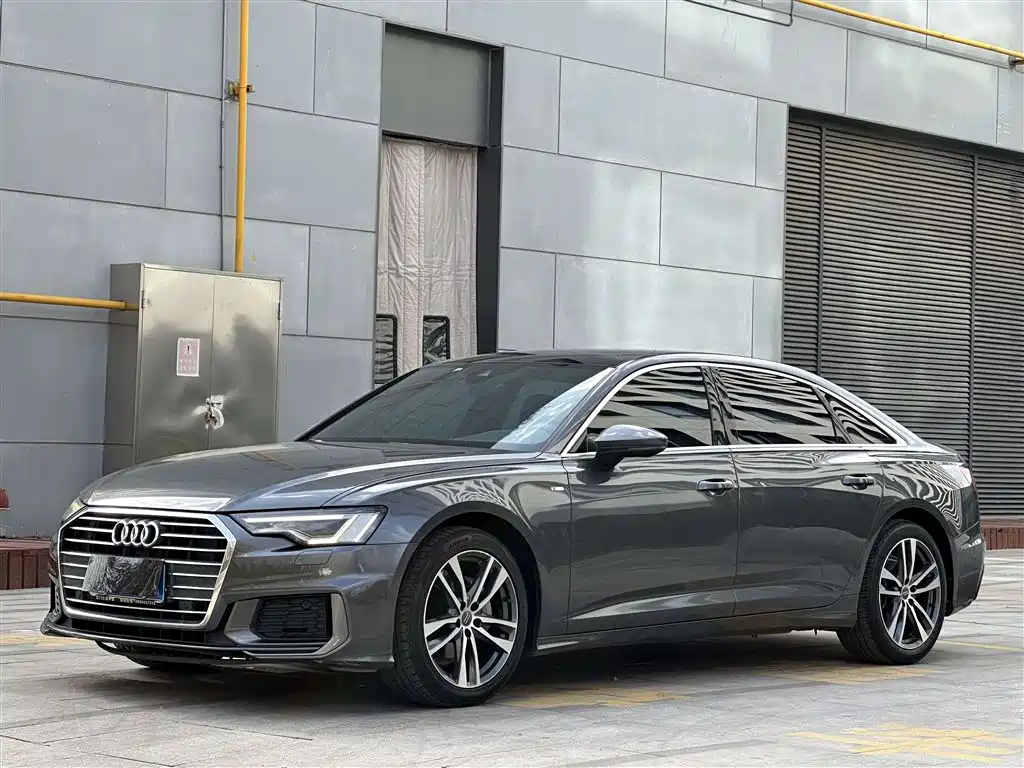 Audi A6L 2019 — фото 1