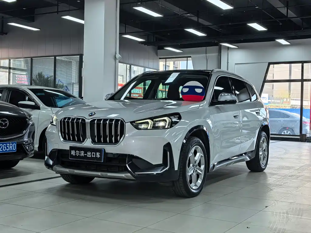 BMW X1 2023 — фото 1