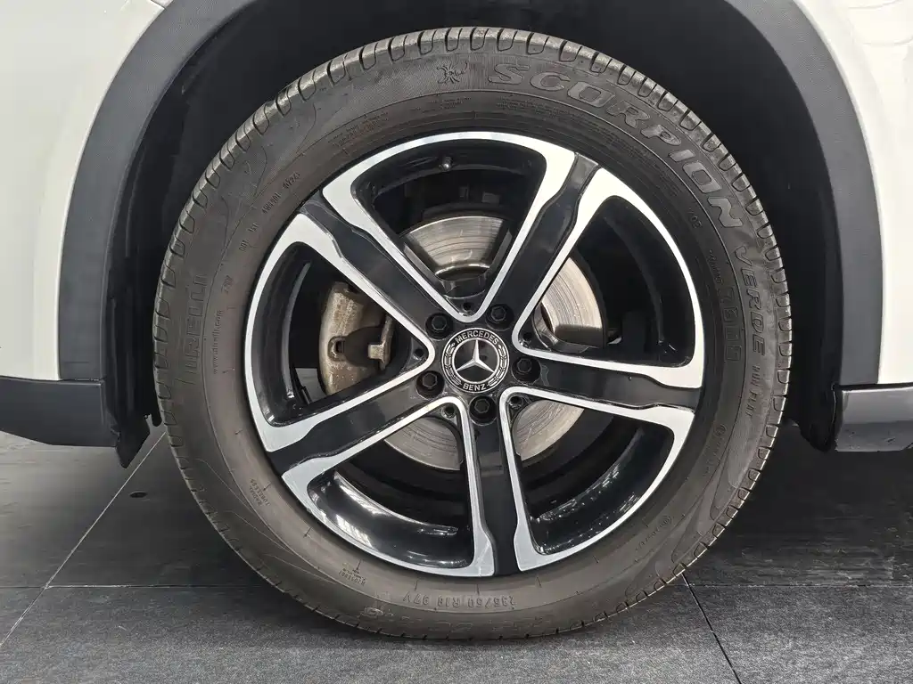 Mercedes-Benz GLA 2018 — фото 4
