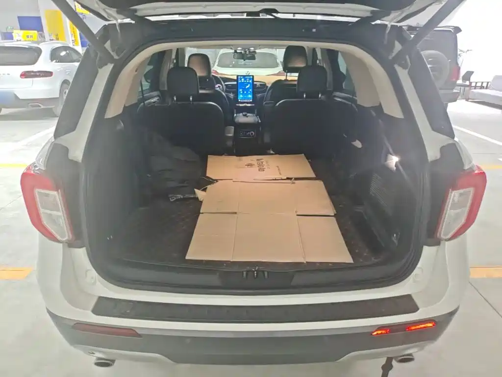 Ford Explorer 2020 — фото 19