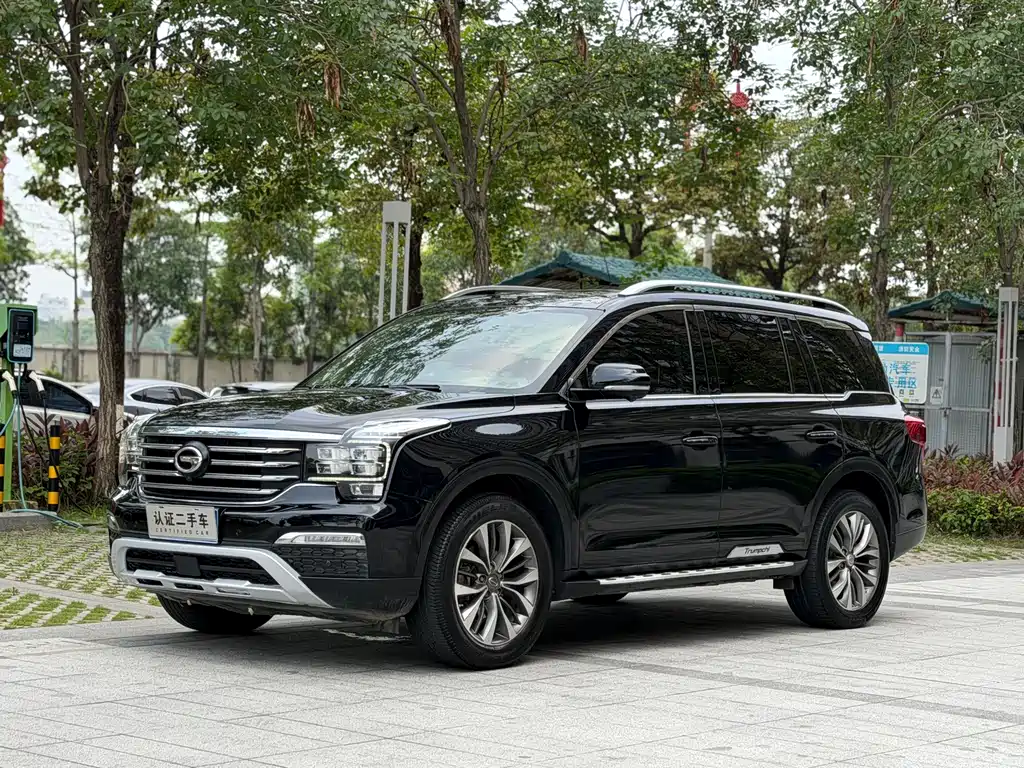 GAC Motor Trumpchi GS8 2017 — фото 1
