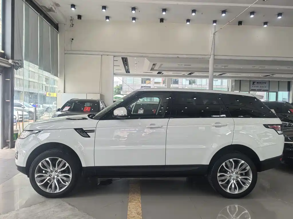 Land Rover Range Rover Sport 2016 — фото 7