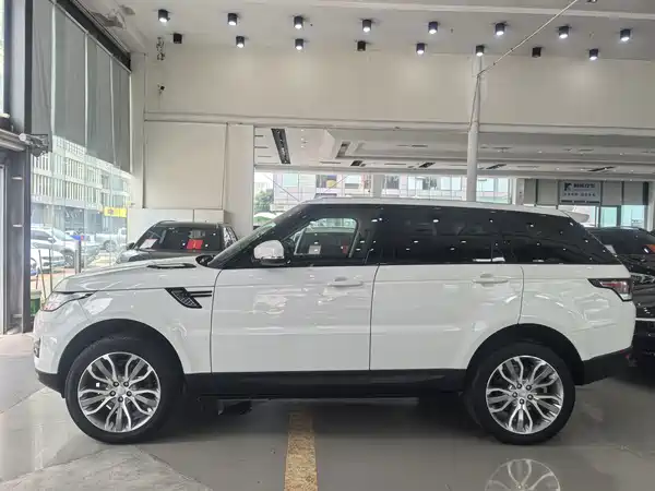Land Rover Range Rover Sport 2016