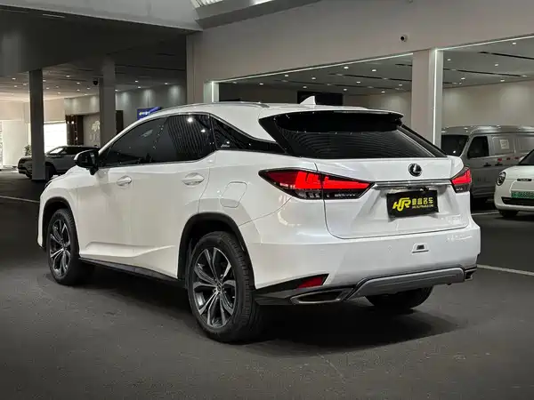 Lexus RX 2020