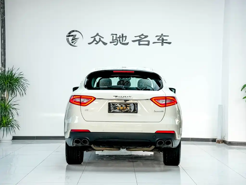 Maserati Levante 2018 — фото 11
